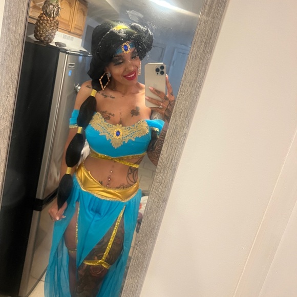 Meet your Posher, Ingrid! - Picture 11 of 12